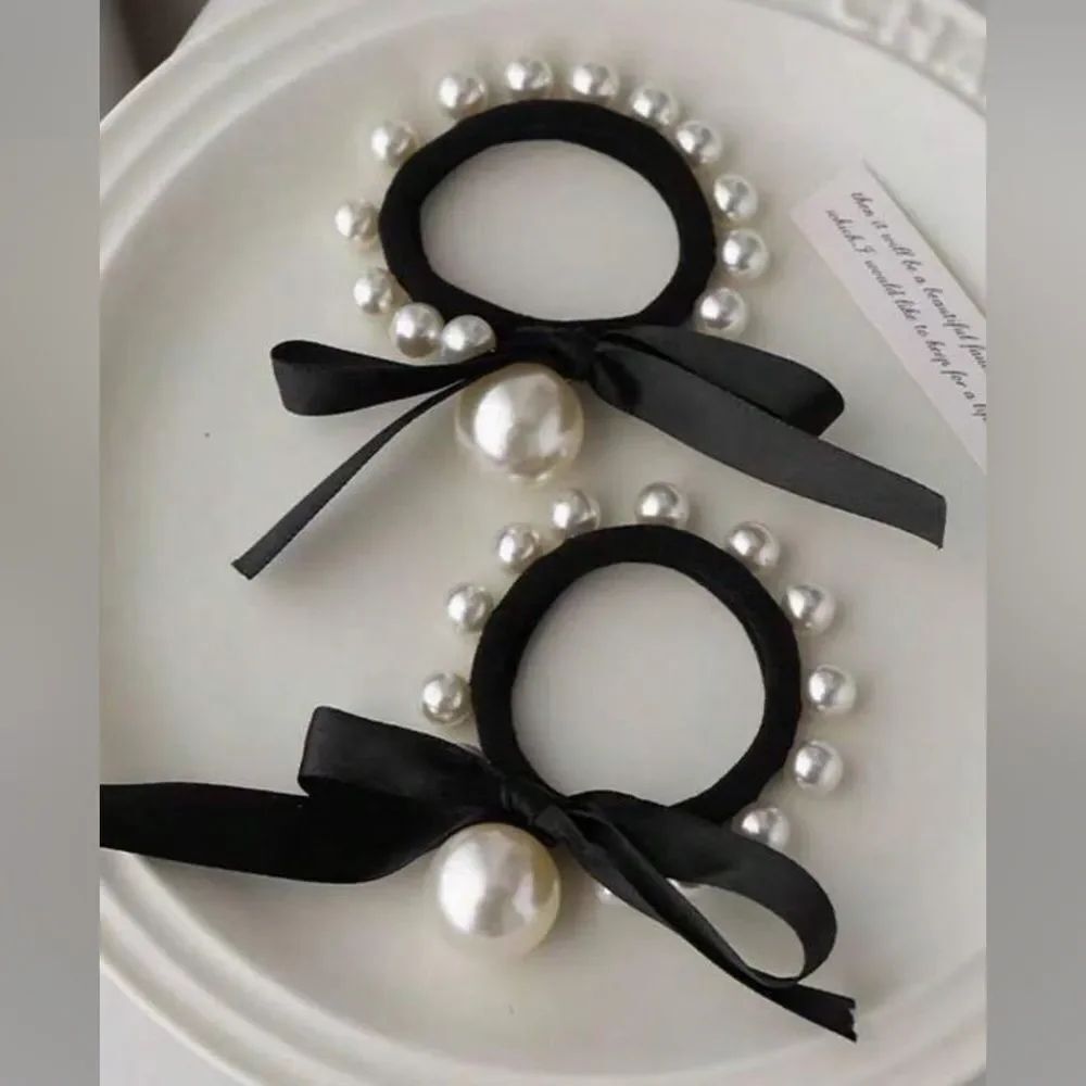 Pearl Hair Tie M1698